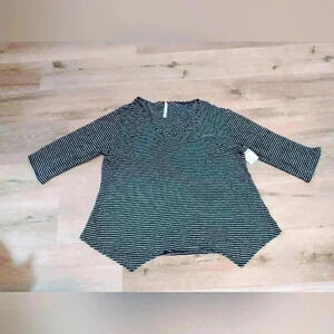 Forgotten grace women's size 3x blue/white stripped 3/4 sleeve top